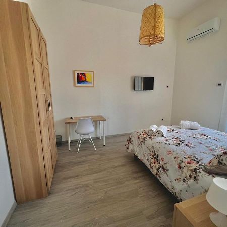 Zara Home - Free Parking Неаполь Экстерьер фото